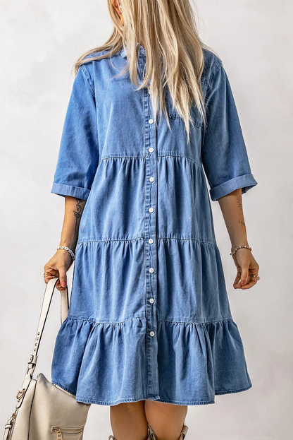 Bruna – Gestuftes Denim-Hemdkleid mit Knopfleiste vorne und Rüschen