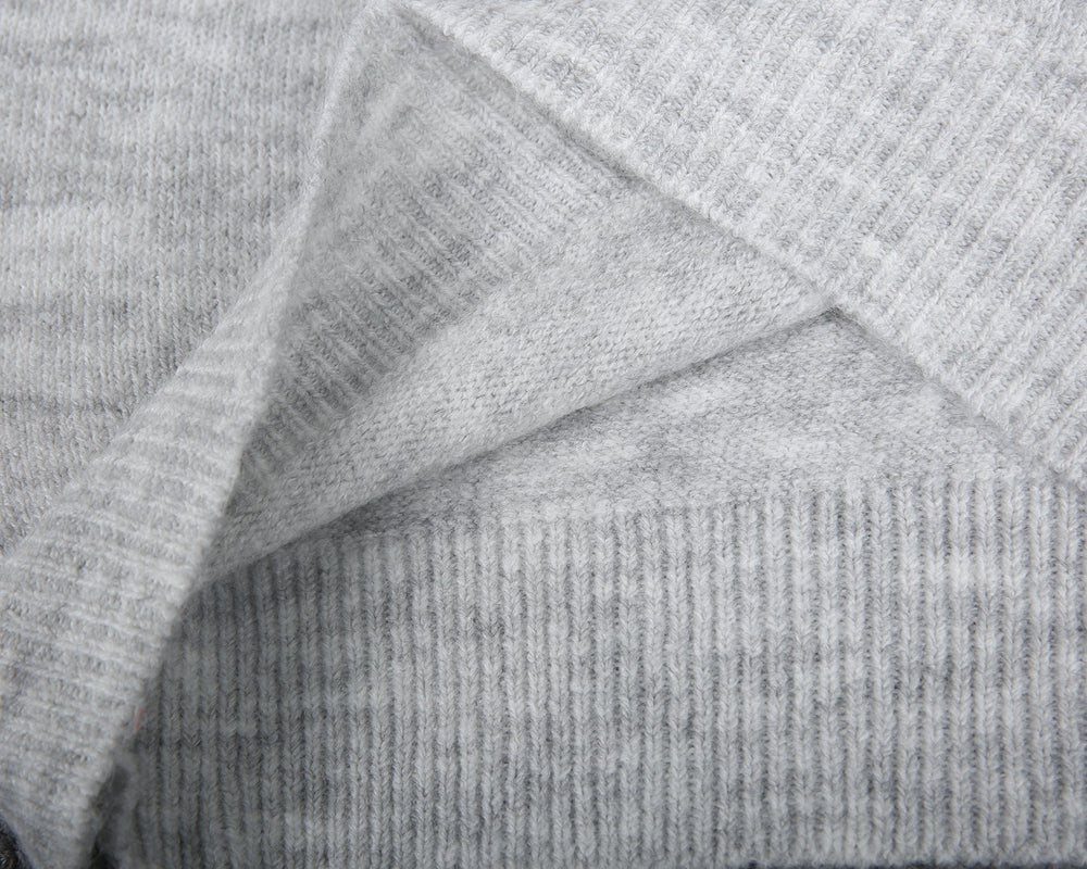 Thekla® | Klassischer grauer Pullover mit Knopfverschluss 'Grey Days'