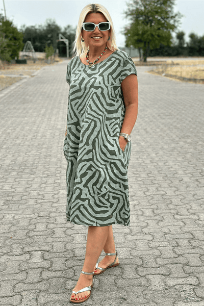 Naila – Rayon-Midikleid mit Zebramuster und Rundhalsausschnitt