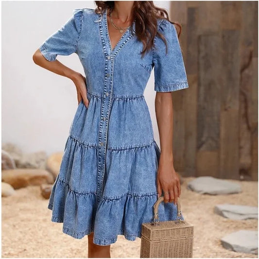 Paula - Chambray-Minikleid mit Rüschen und Knopfleiste aus Denim